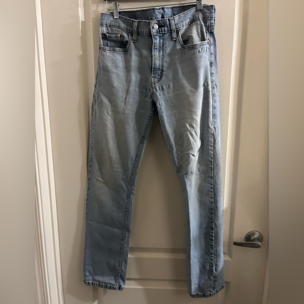 Levi's Women's Light Blue Straight Leg Jeans